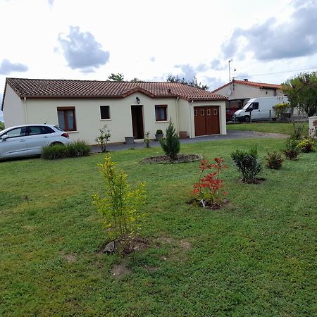 La Belle Maisonette Montmorillon Pokój zdjęcie